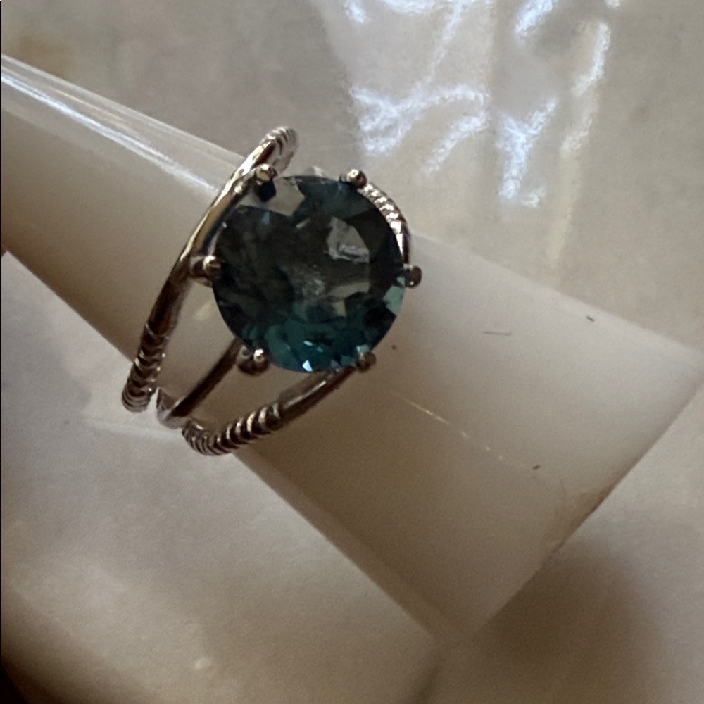 Silver Ring With Deep Blue Gemstone - image 6